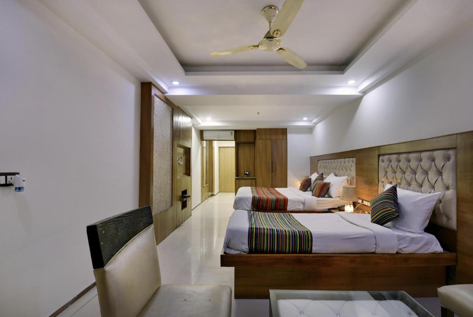 Hotel Lotus Paradise - Banquet & Dining - Near Murthal Sukhdev Rai Exterior photo